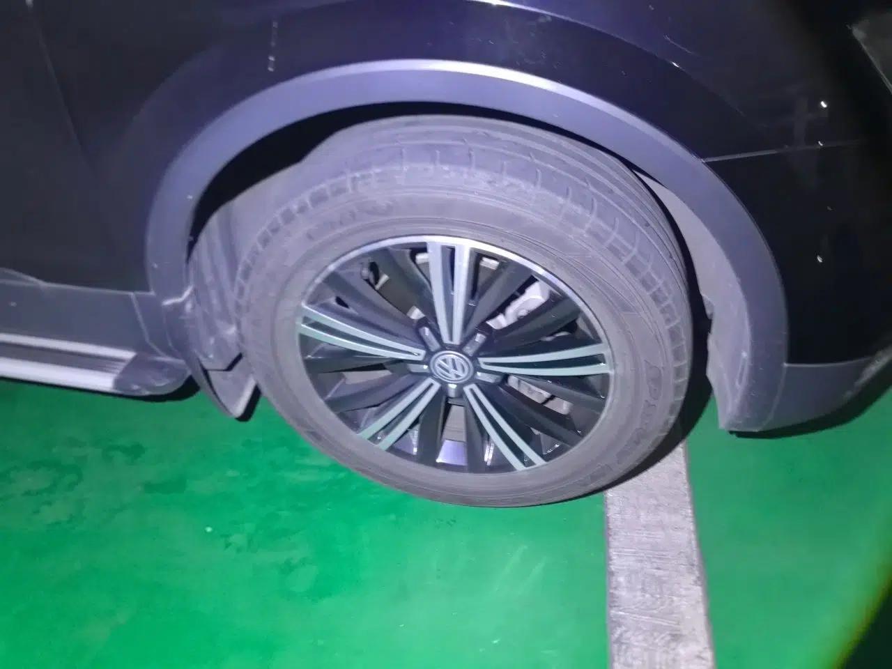 Volkswagen Tiguan L 2020 330TSI Automatic Two-Wheel Drive Luxury Edition China VI Standard — миниатюра 8