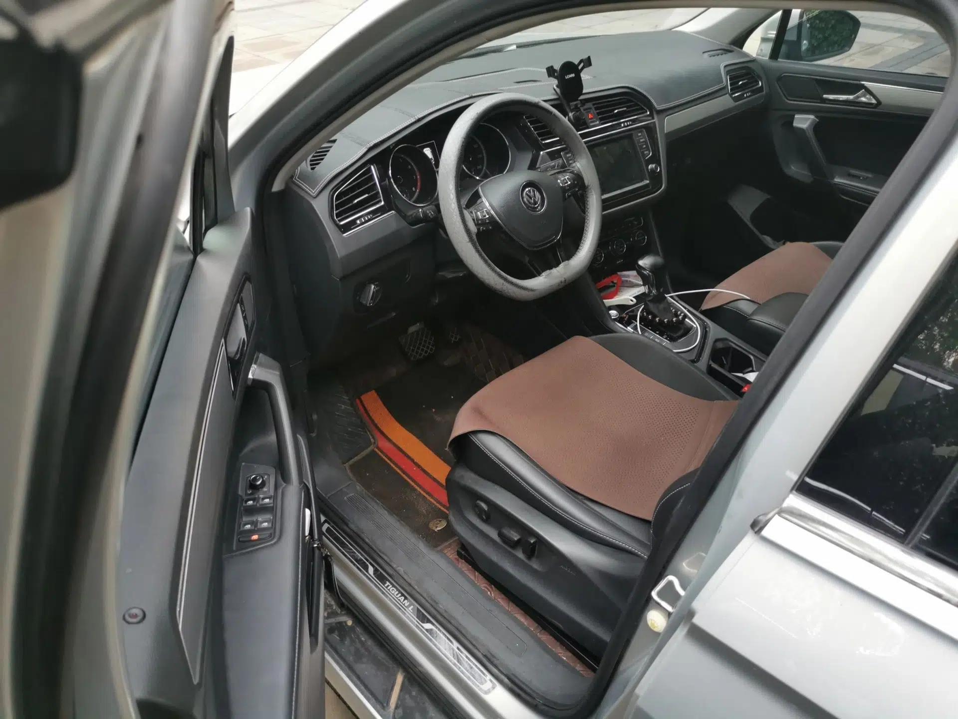Volkswagen Tiguan L 2018 Revised Version 380TSI Automatic All-Wheel Drive Luxury Edition — миниатюра 16