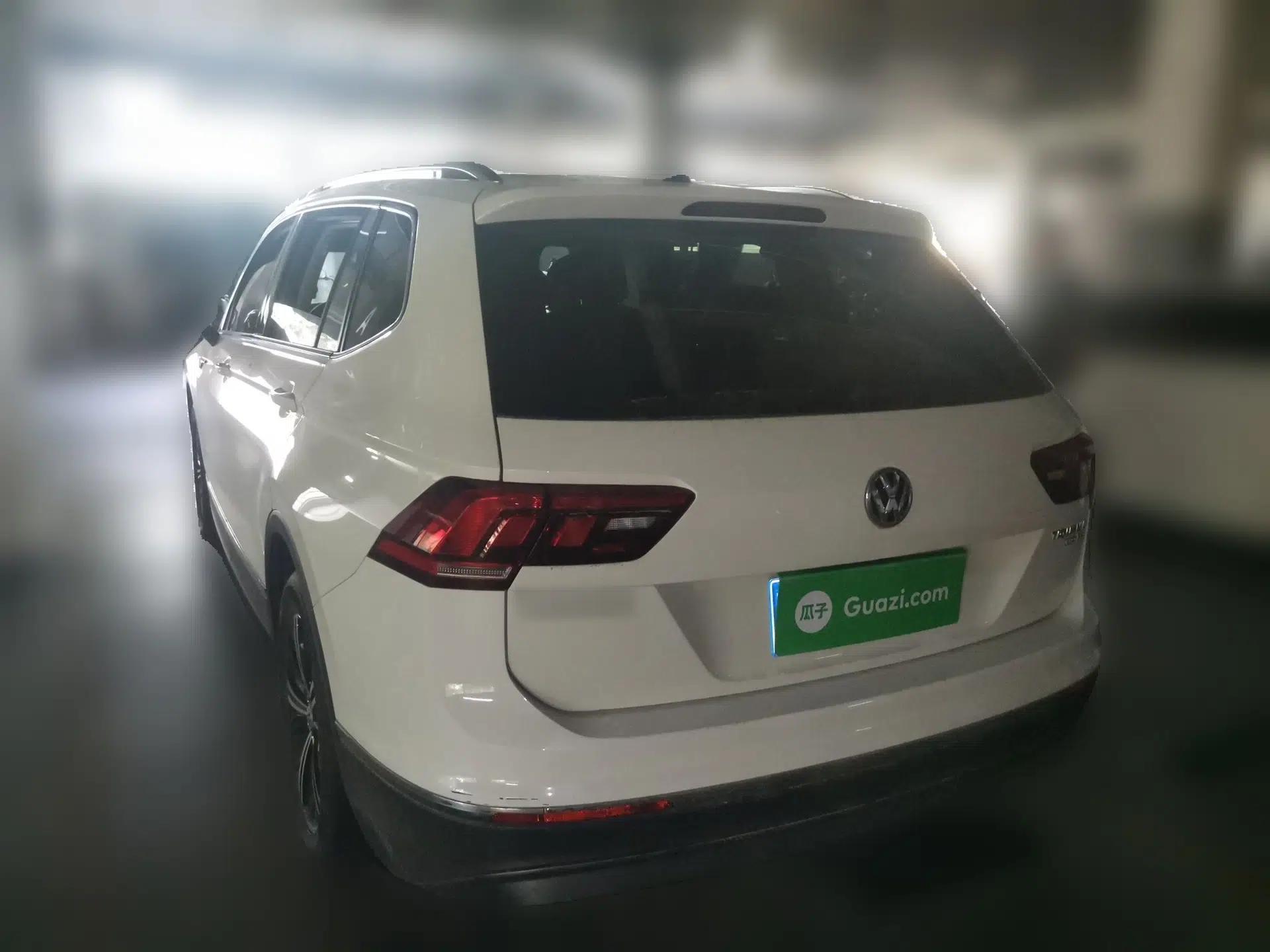 Volkswagen Tiguan L 2019 Updated Version 330TSI Automatic Two-Wheel Drive Panoramic Comfort Edition China VI Standard — миниатюра 4