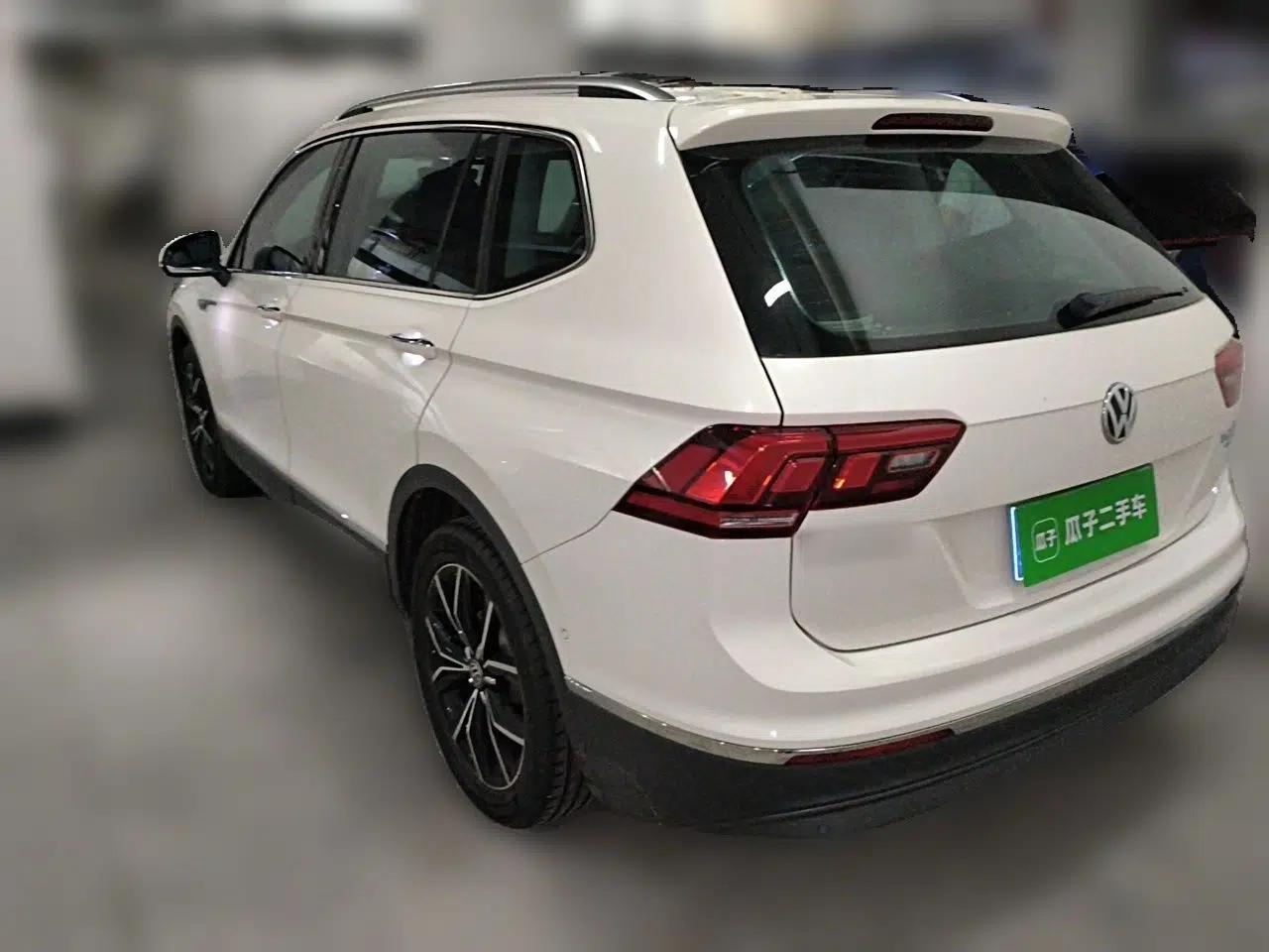 Volkswagen Tiguan L 2020 330TSI Automatic Two-Wheel Drive Smart Luxury Edition China VI Standard — миниатюра 4