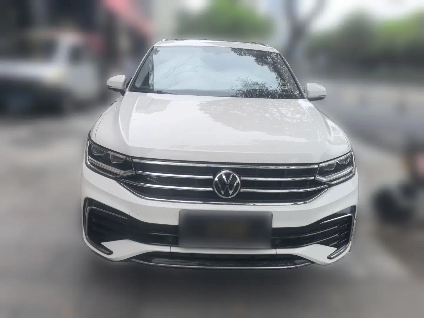 Volkswagen Tiguan L 2022 330TSI Automatic Two-Wheel Drive R-Line Enhanced Edition — миниатюра 2