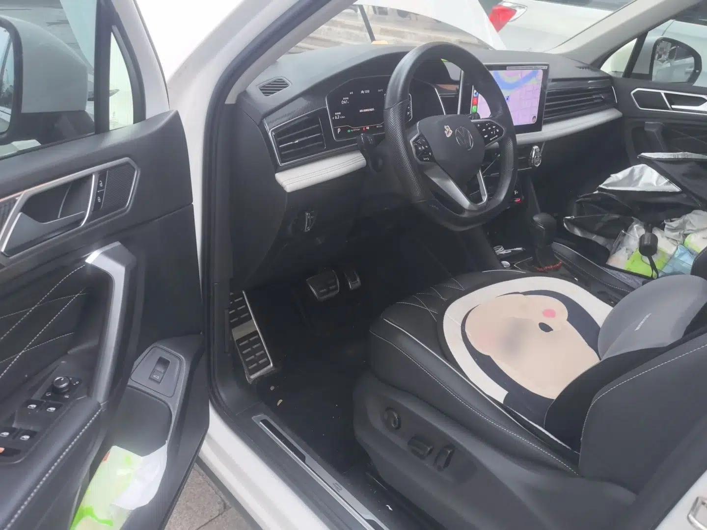 Volkswagen Tiguan L 2022 330TSI Automatic Two-Wheel Drive R-Line Enhanced Edition — миниатюра 16