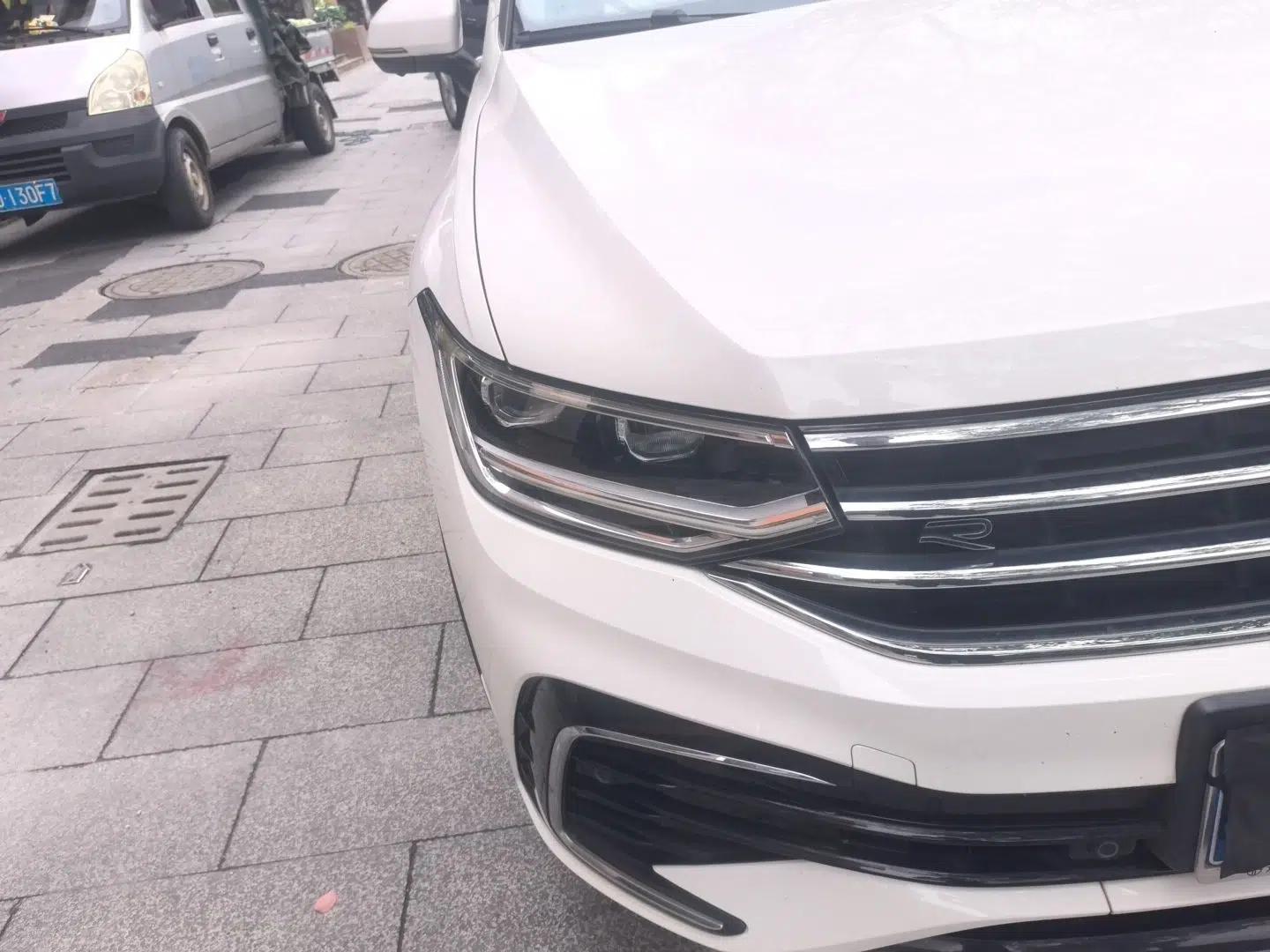 Volkswagen Tiguan L 2022 330TSI Automatic Two-Wheel Drive R-Line Enhanced Edition — миниатюра 7