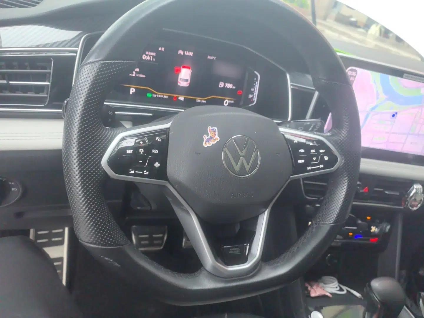 Volkswagen Tiguan L 2022 330TSI Automatic Two-Wheel Drive R-Line Enhanced Edition — миниатюра 10