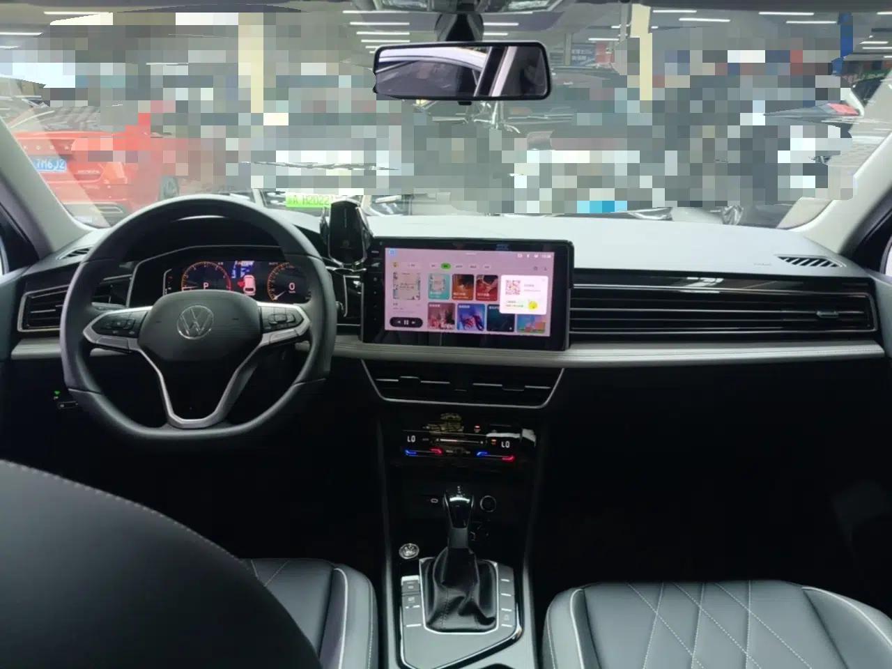 Volkswagen Tiguan L 2025 Model, Outstanding Version, 300TSI Automatic Two-Wheel Drive Longteng Edition — миниатюра 18