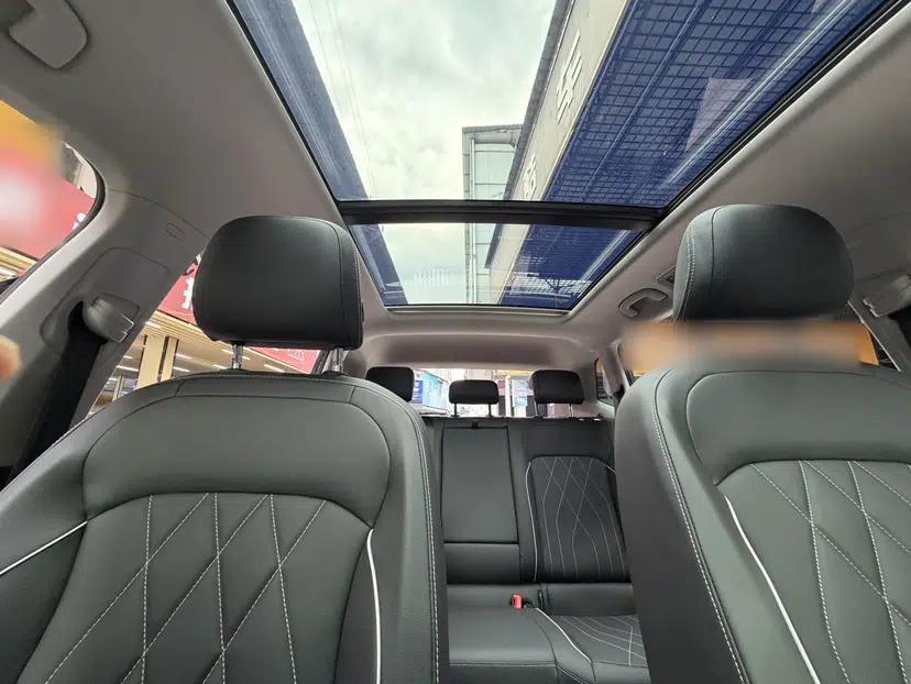 Volkswagen Tiguan L 2025 Model, Outstanding Version, 300TSI Automatic Two-Wheel Drive Longteng Edition — миниатюра 27