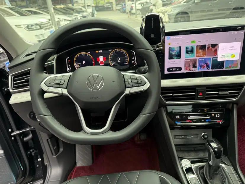 Volkswagen Tiguan L 2025 Model, Outstanding Version, 300TSI Automatic Two-Wheel Drive Longteng Edition — миниатюра 34
