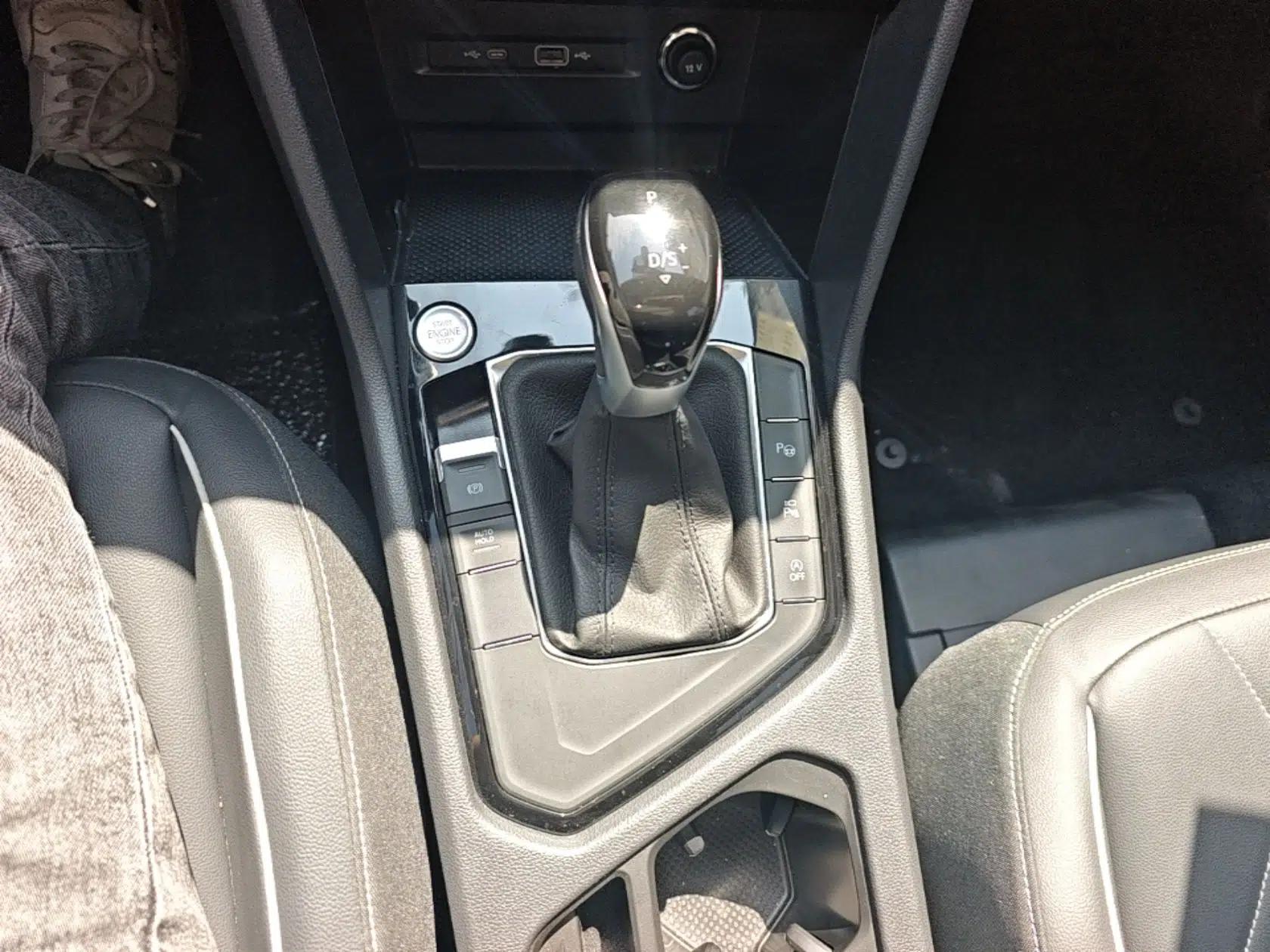 Volkswagen Tiguan L 2024 330TSI Automatic Two-Wheel Drive R-Line Enhanced Edition — миниатюра 16