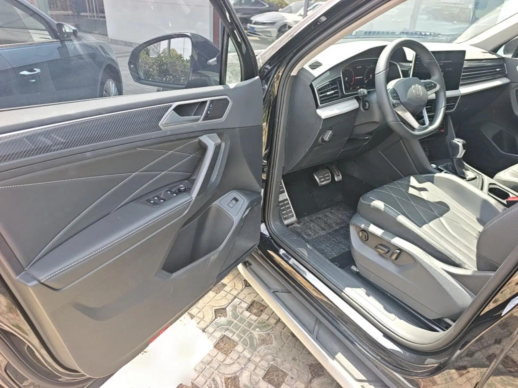Volkswagen Tiguan L 2024 330TSI Automatic Two-Wheel Drive R-Line Enhanced Edition — миниатюра 18