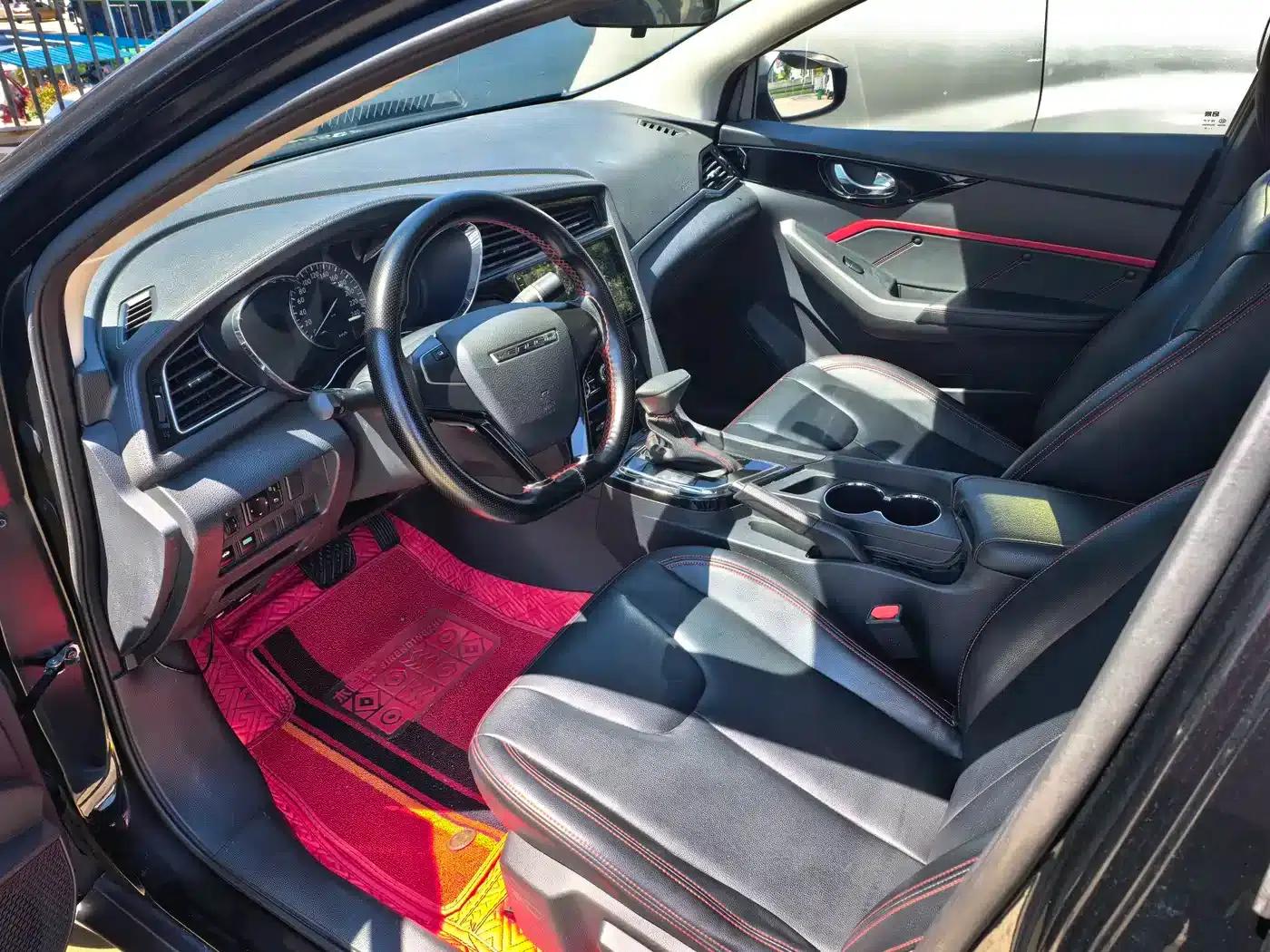 Venucia D60 2018 1.6L CVT Comfort Edition — миниатюра 3