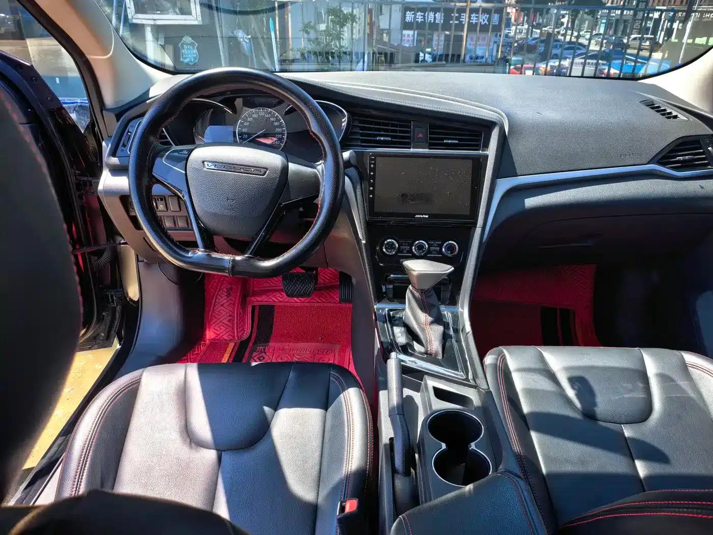 Venucia D60 2018 1.6L CVT Comfort Edition — миниатюра 5