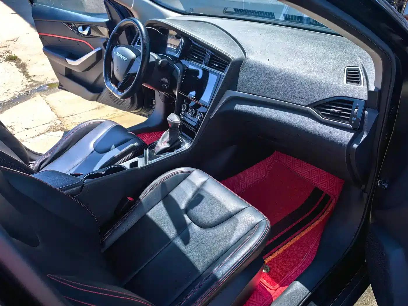 Venucia D60 2018 1.6L CVT Comfort Edition — миниатюра 6
