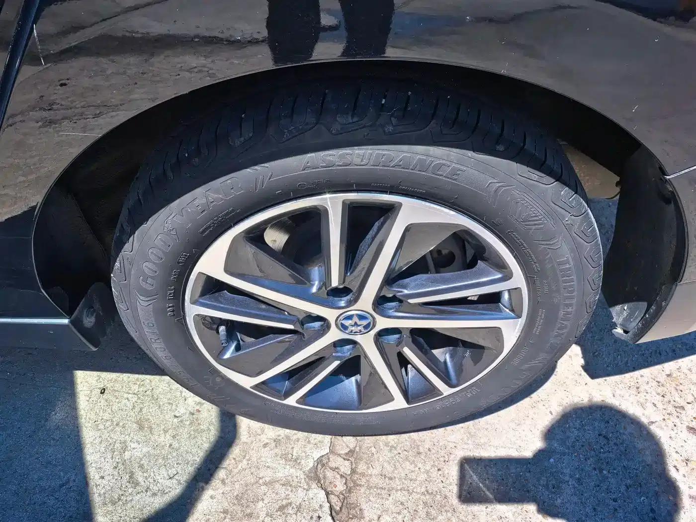 Venucia D60 2018 1.6L CVT Comfort Edition — миниатюра 8