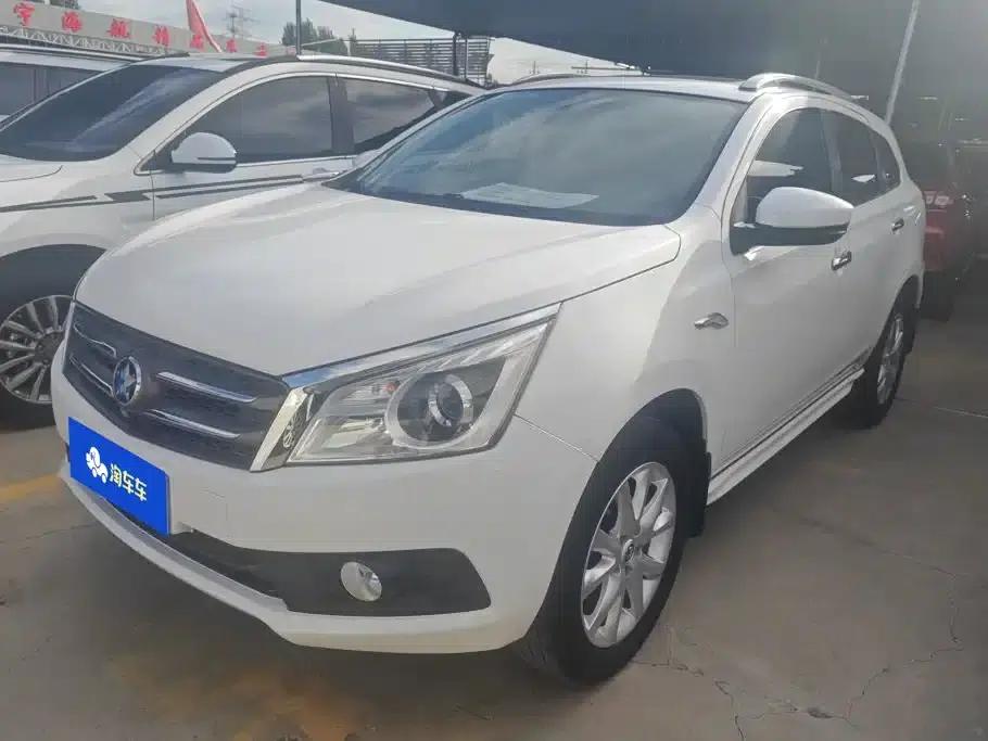 Venucia T70 2016 2.0L CVT Smart Edition — миниатюра 1