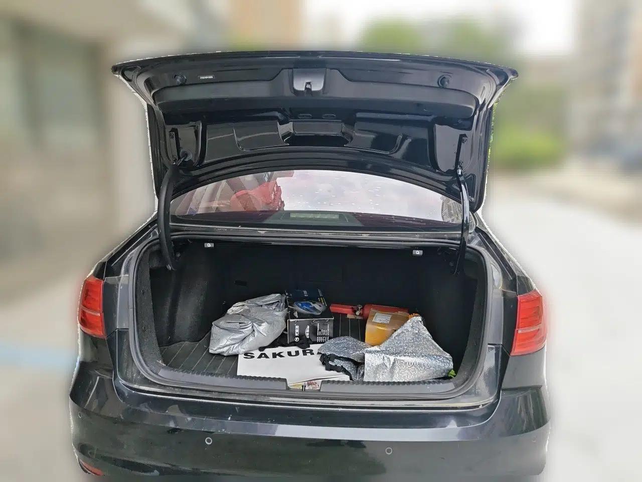 Volkswagen Sagitar 2015 230TSI Automatic Comfort Version — миниатюра 19