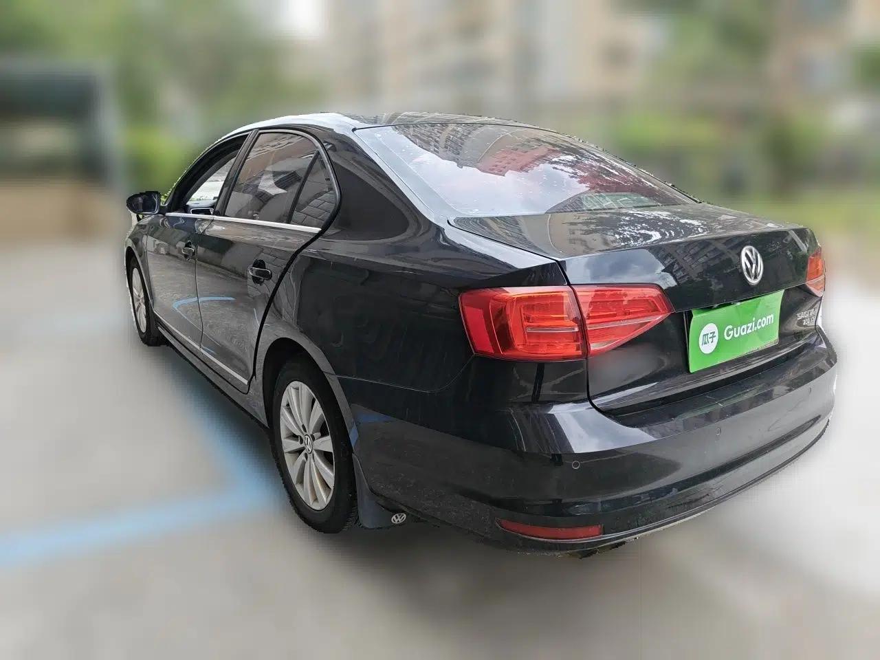 Volkswagen Sagitar 2015 230TSI Automatic Comfort Version — миниатюра 4