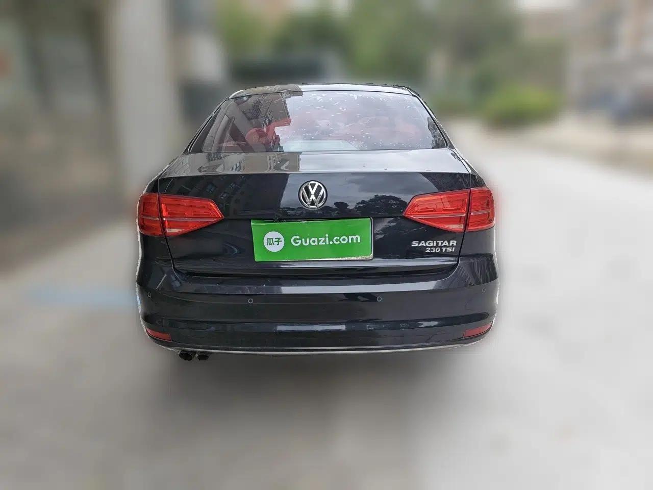 Volkswagen Sagitar 2015 230TSI Automatic Comfort Version — миниатюра 5