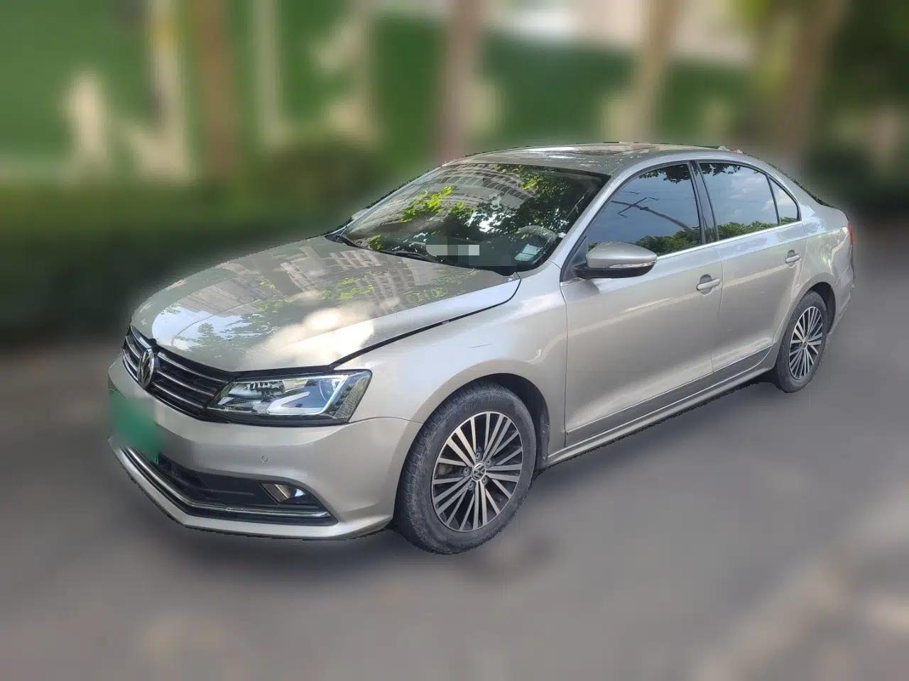 Volkswagen Sagitar 2017 230TSI Automatic Luxury Edition — миниатюра 1
