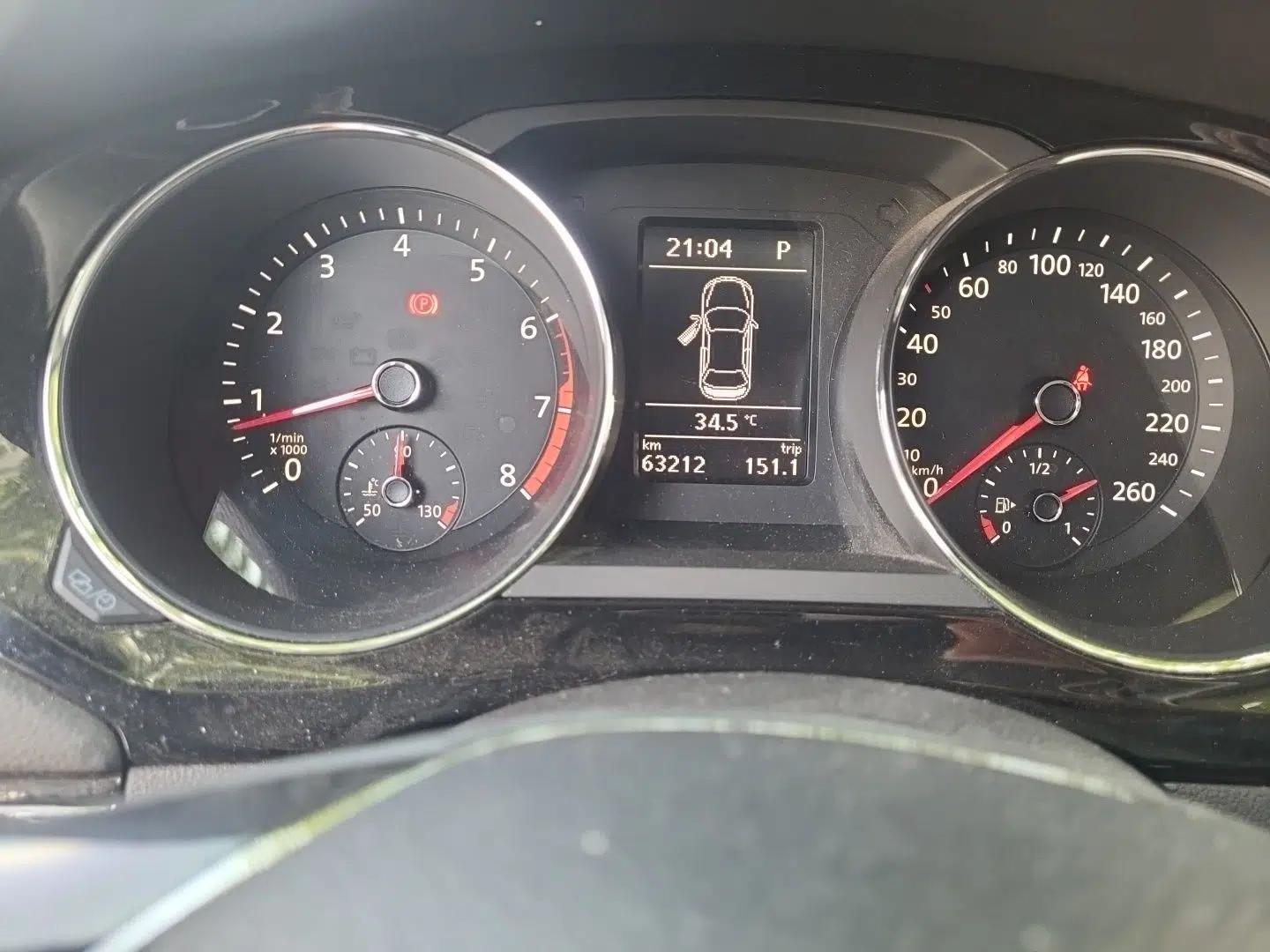 Volkswagen Sagitar 2017 230TSI Automatic Luxury Edition — миниатюра 12