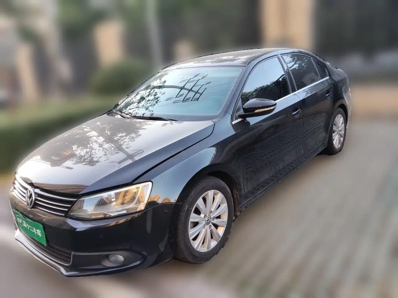 Volkswagen Sagitar 2014 1.4TSI Automatic Luxury Model — миниатюра 1