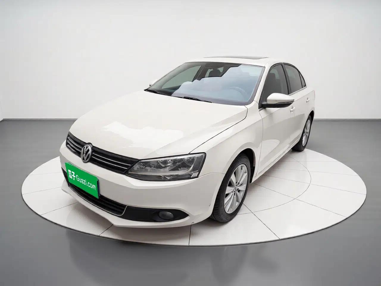 Volkswagen Sagitar 2014 Revised Version 1.6L Automatic Comfort Edition — миниатюра 1