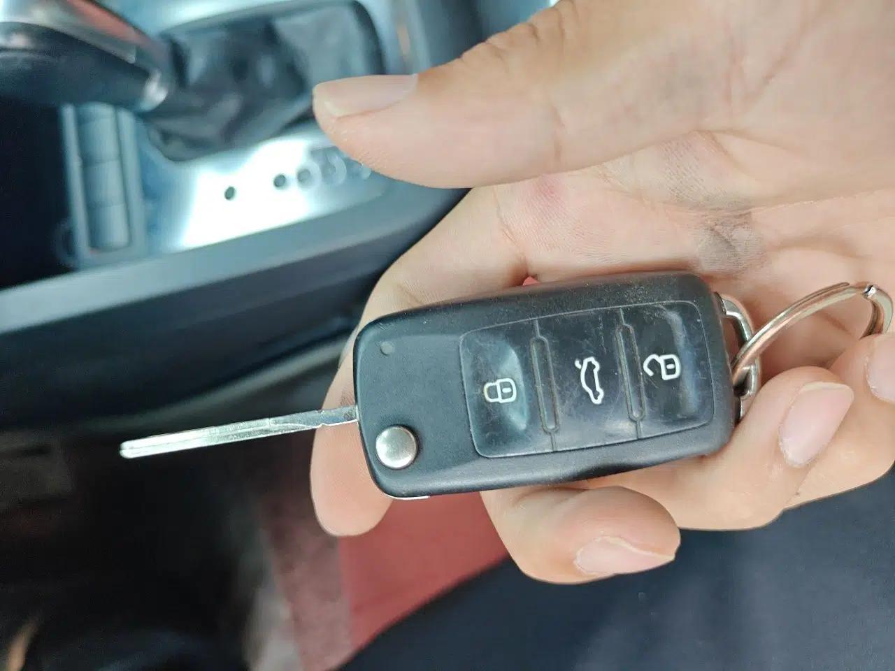 Volkswagen Sagitar 2014 Revised Version 1.6L Automatic Comfort Edition — миниатюра 17