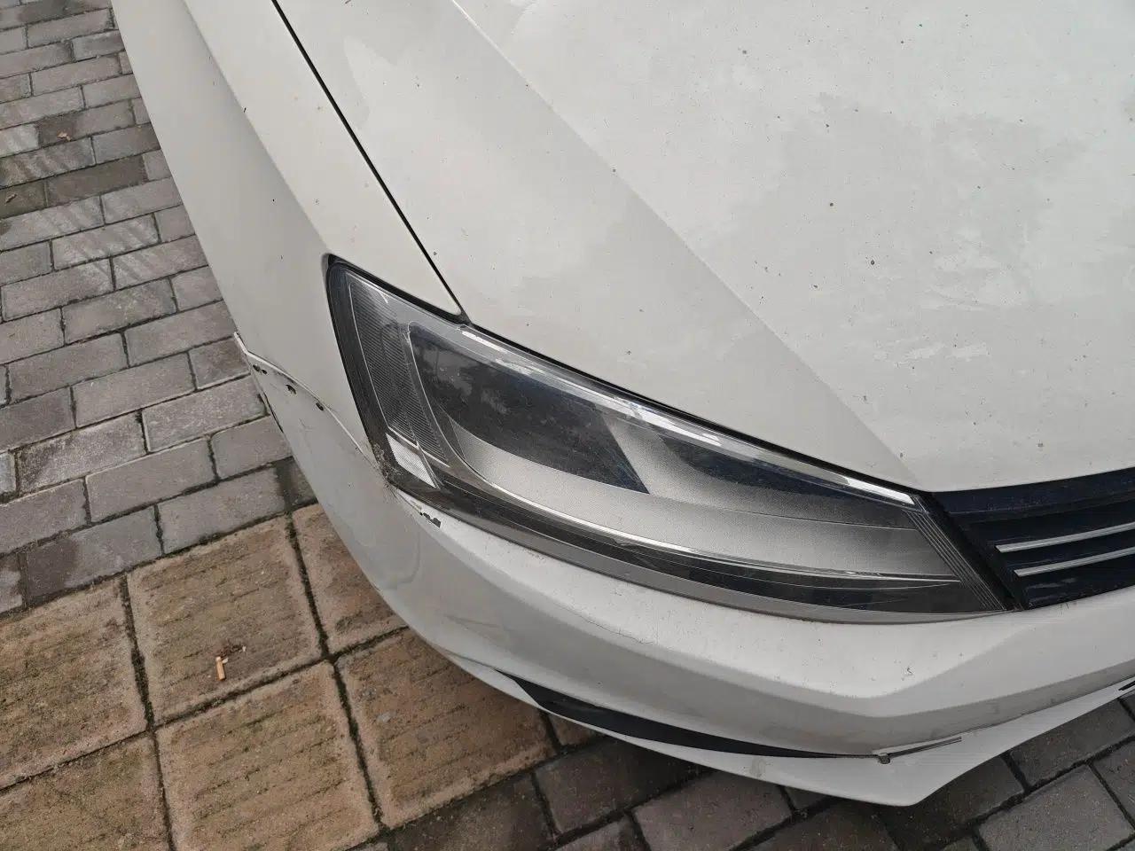 Volkswagen Sagitar 2014 Revised Version 1.6L Automatic Comfort Edition — миниатюра 7