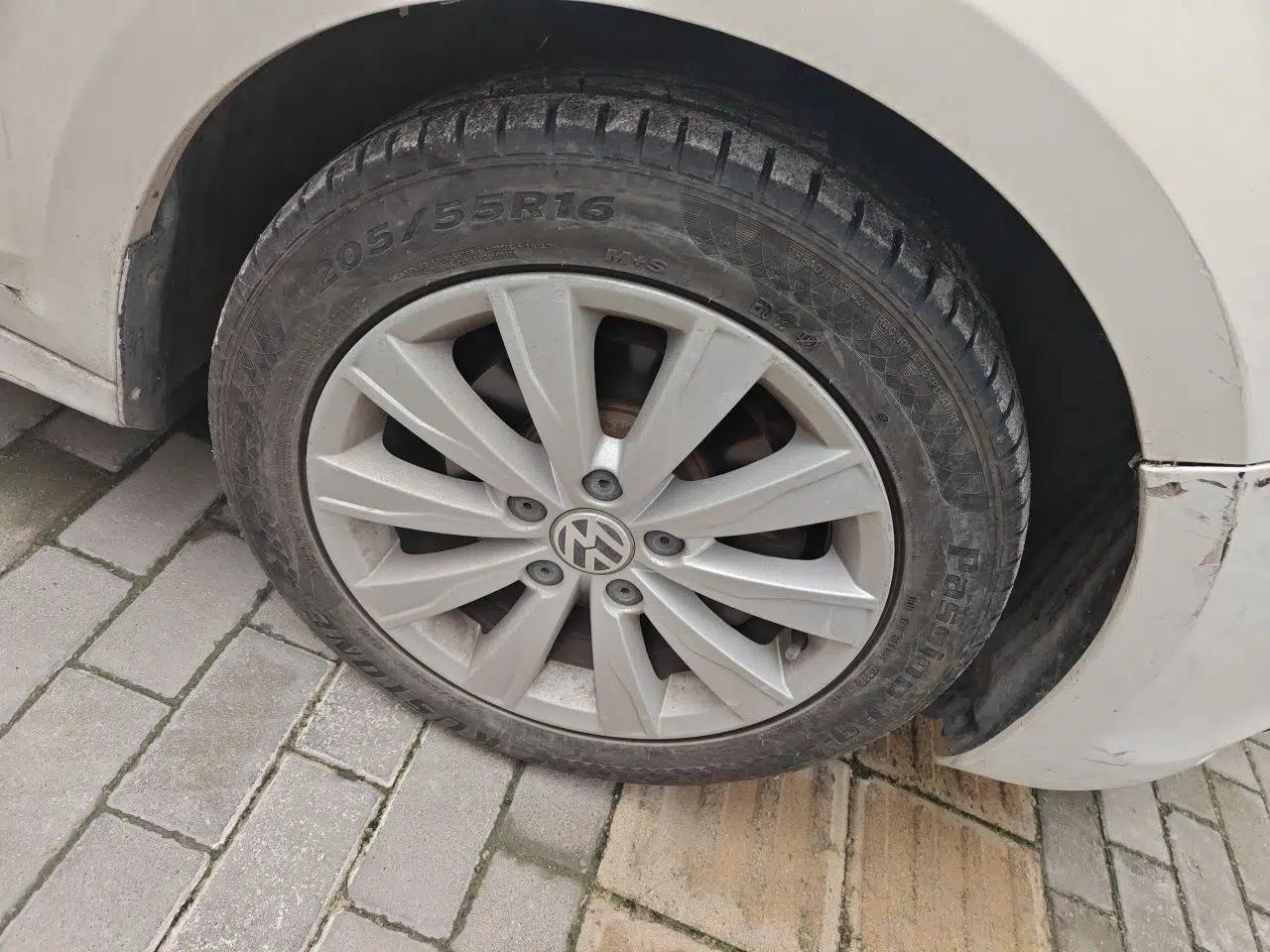 Volkswagen Sagitar 2014 Revised Version 1.6L Automatic Comfort Edition — миниатюра 8