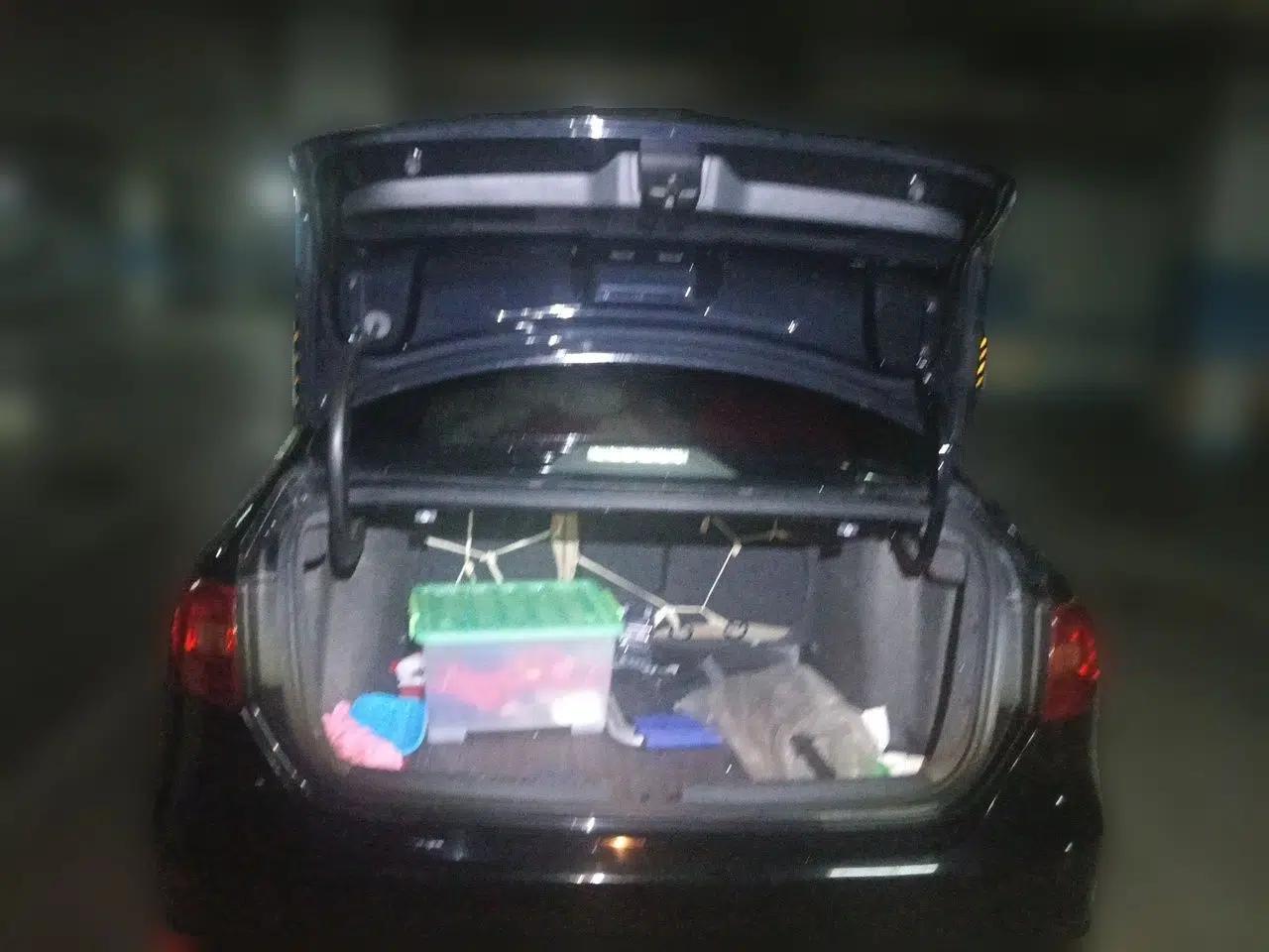 Volkswagen Sagitar 2012 1.6L Automatic Fashion Edition — миниатюра 19