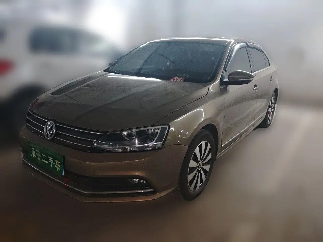 Volkswagen Sagitar 2017 1.6L Manual Comfort Model — миниатюра 1