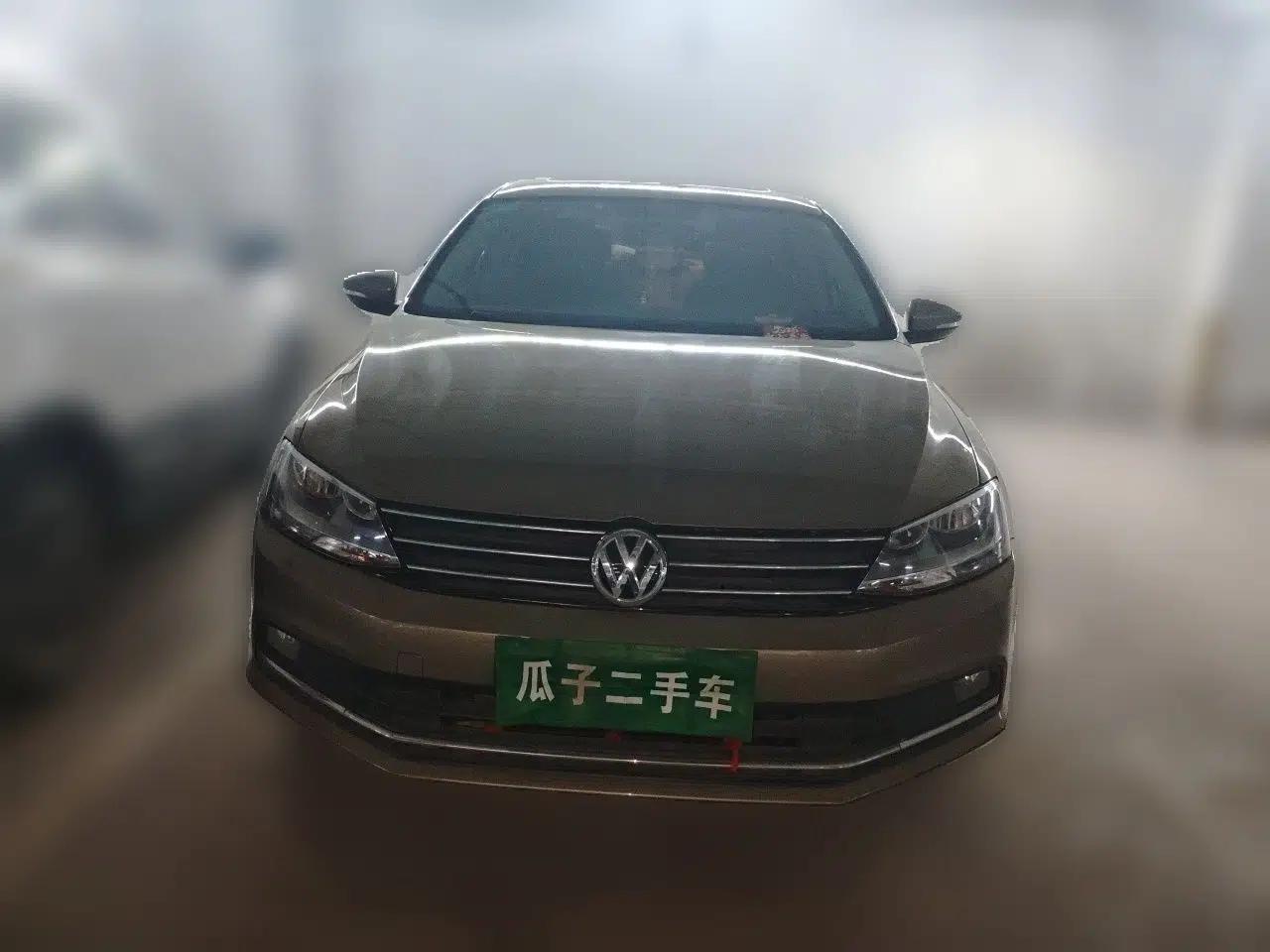 Volkswagen Sagitar 2017 1.6L Manual Comfort Model — миниатюра 2