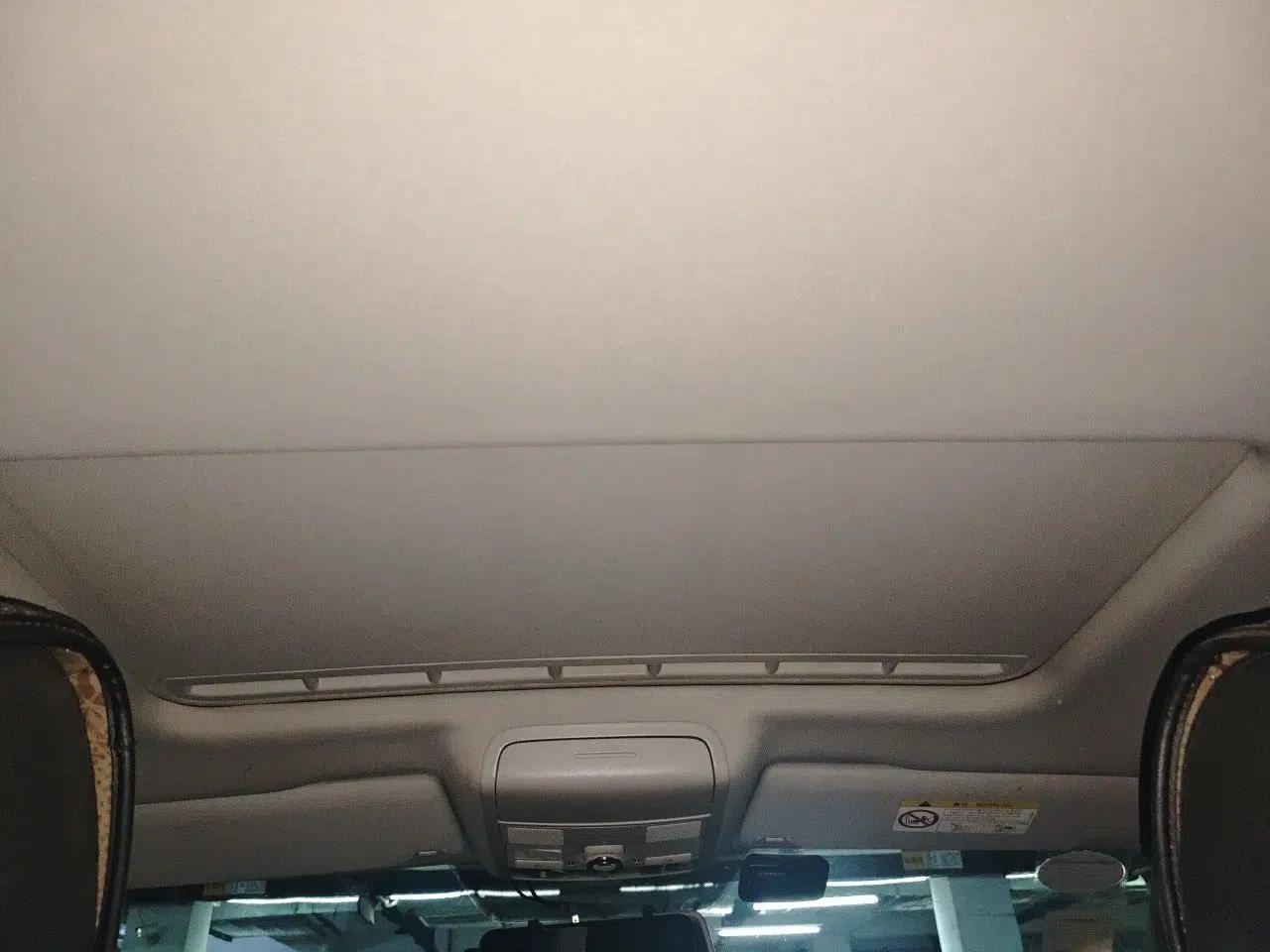 Volkswagen Sagitar 2017 1.6L Manual Comfort Model — миниатюра 18