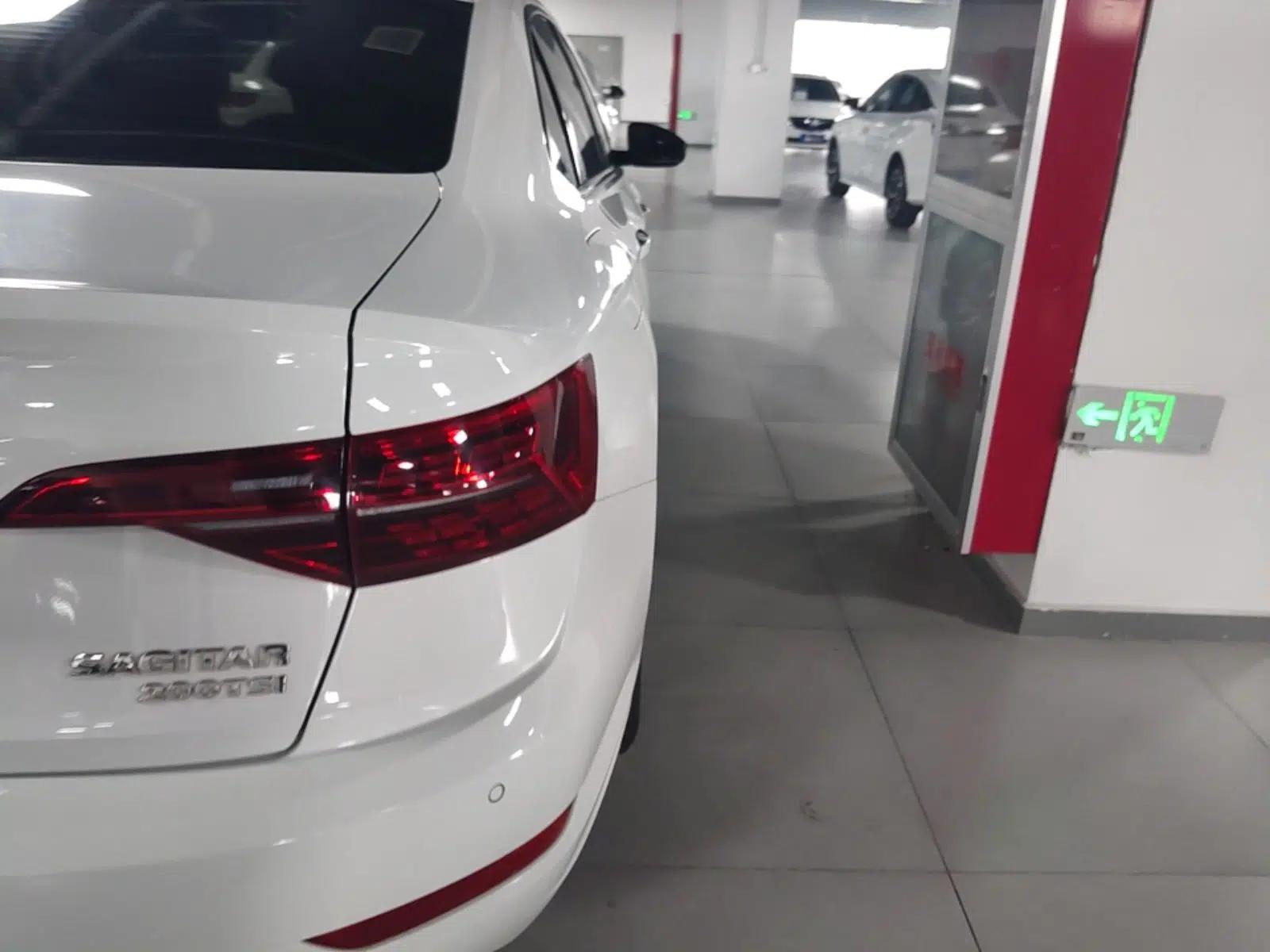 Volkswagen Sagitar 2020 200TSI DSG Comfort Version China VI Standard — миниатюра 9