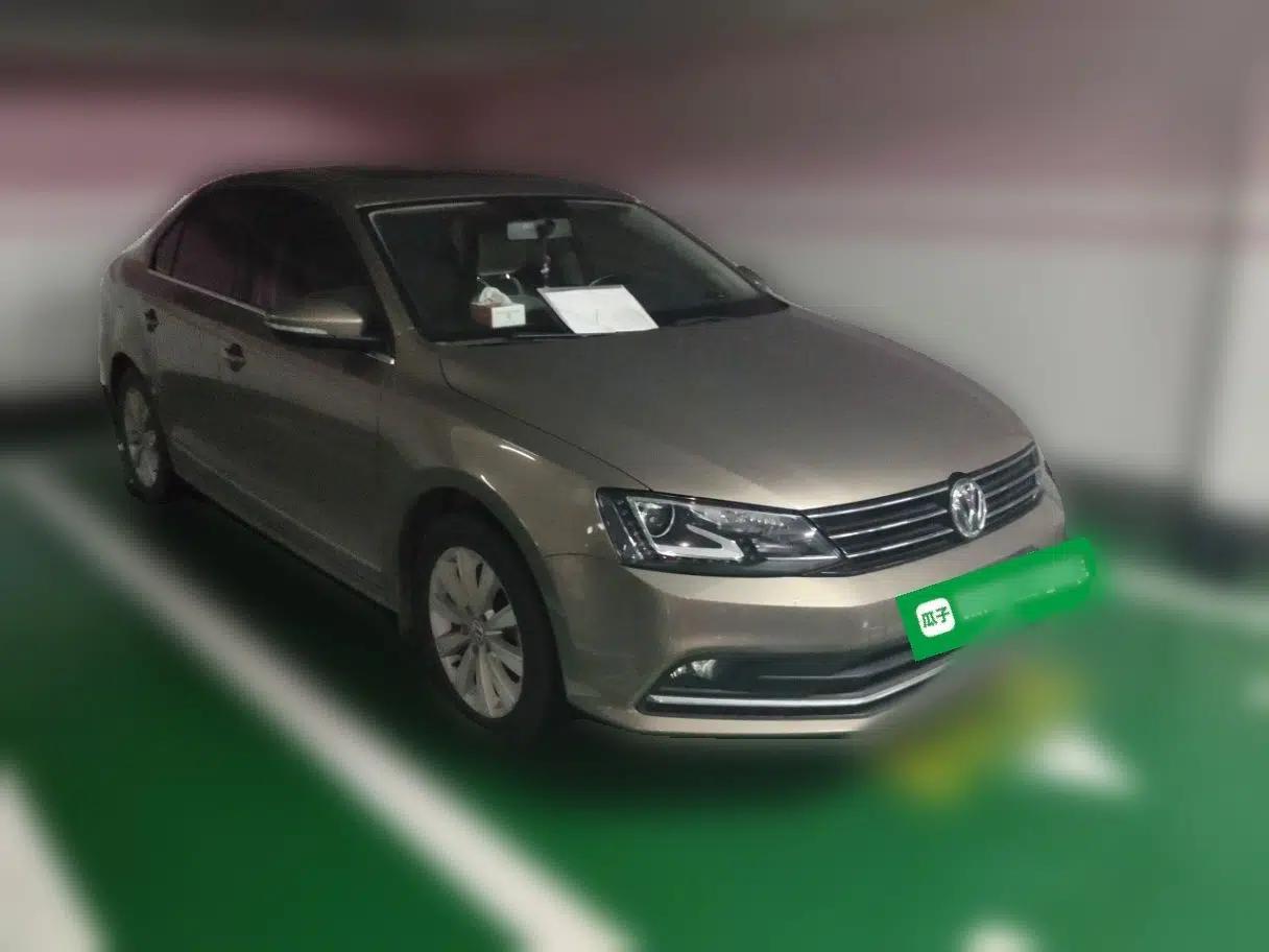 Volkswagen Sagitar 2015 230TSI Automatic Comfort Version — миниатюра 3