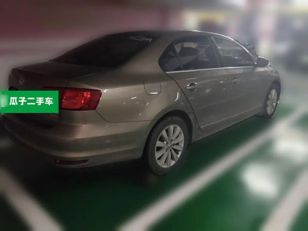 Volkswagen Sagitar 2015 230TSI Automatic Comfort Version — миниатюра 6
