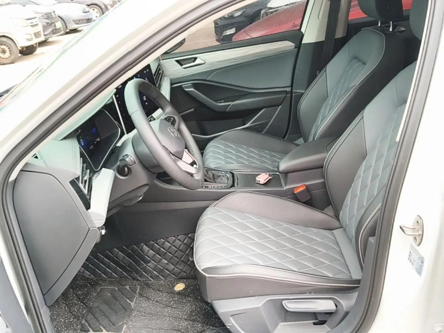 Volkswagen Sagitar 2023 300TSI DSG Excellence Edition — миниатюра 22