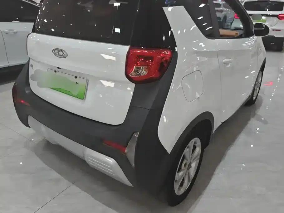 Little Ant 2017 2-seater Smart Edition — миниатюра 3