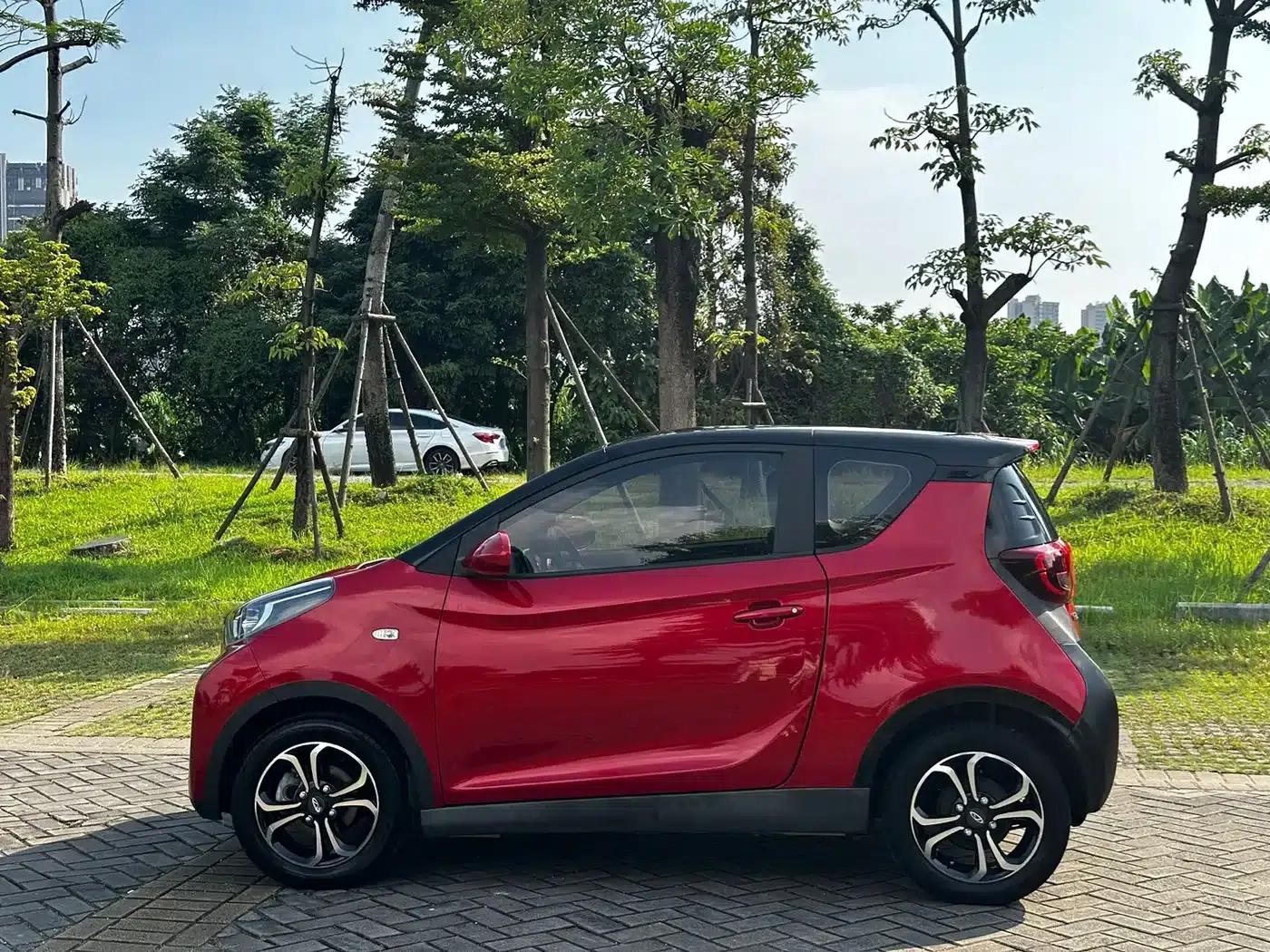 Little Ant 2022 Model, Sweet Pink Version, Half-Sugar Edition, Lithium Iron Phosphate, 30kW, 301km/h — миниатюра 5
