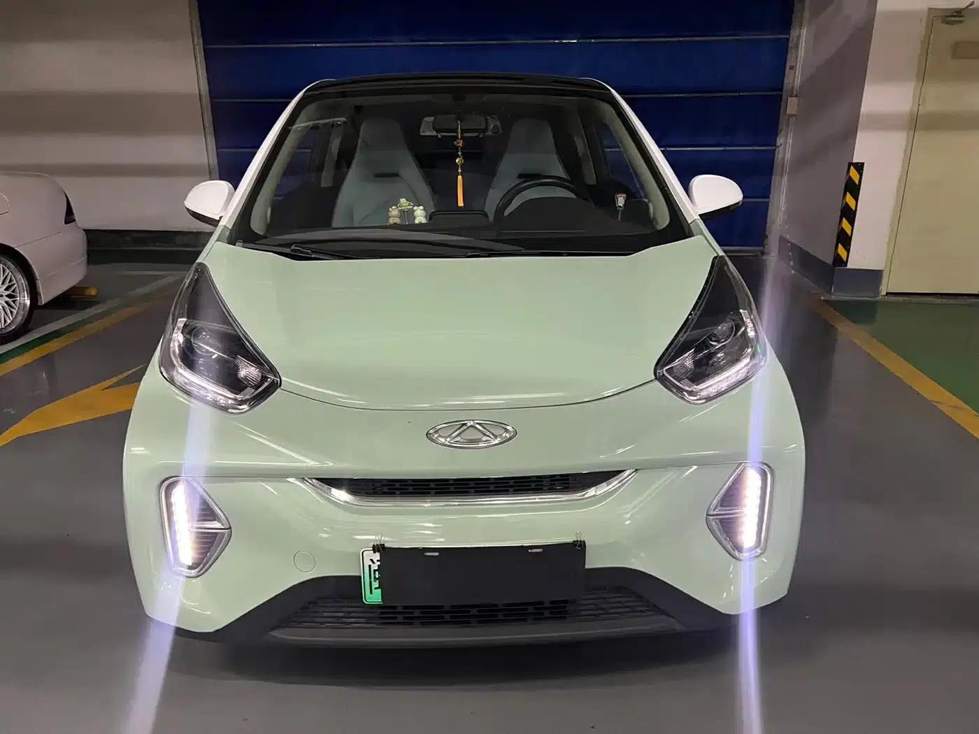 Little Ant 2022 Model Facelift, Sweet Pink Version, Full Sugar Version, Lithium Iron Phosphate, 30.7kWh, 30kW, 301km/h — миниатюра 2