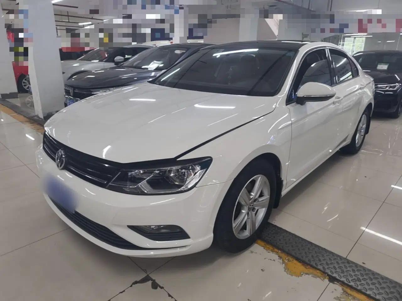 Volkswagen Lamando 2017 230TSI DSG Fashion Edition — миниатюра 1
