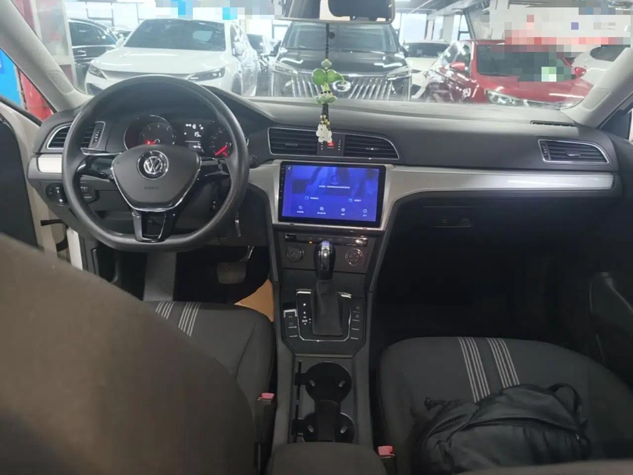 Volkswagen Lamando 2017 230TSI DSG Fashion Edition — миниатюра 12