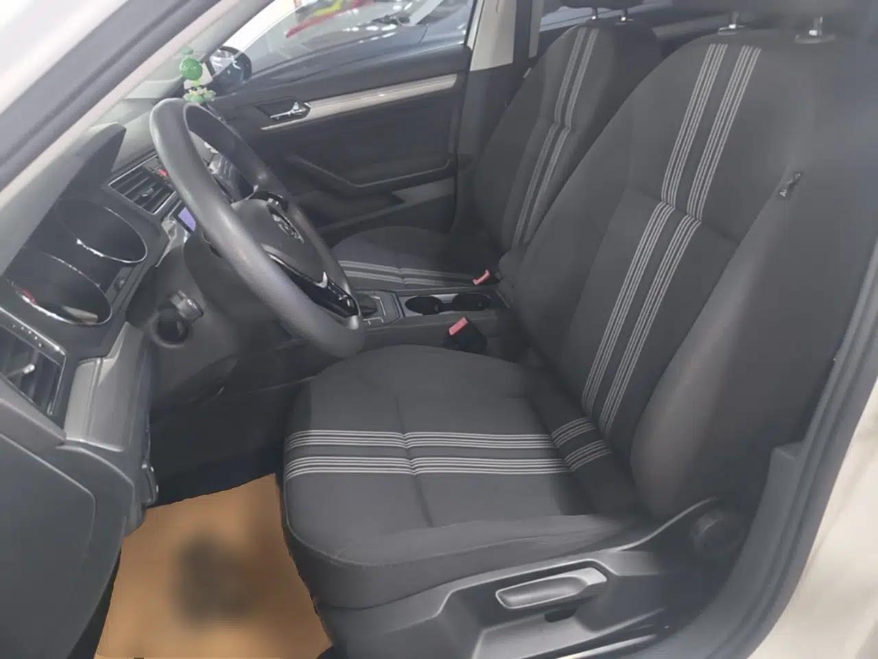 Volkswagen Lamando 2017 230TSI DSG Fashion Edition — миниатюра 17