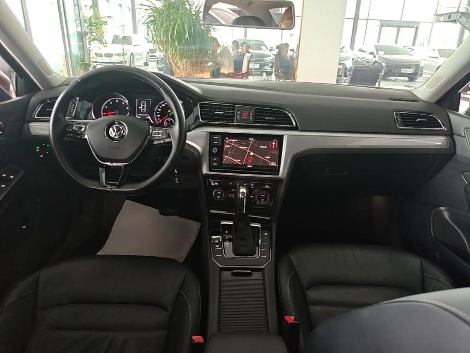 Volkswagen Lamando 2015 280TSI DSG Comfort Edition — миниатюра 12