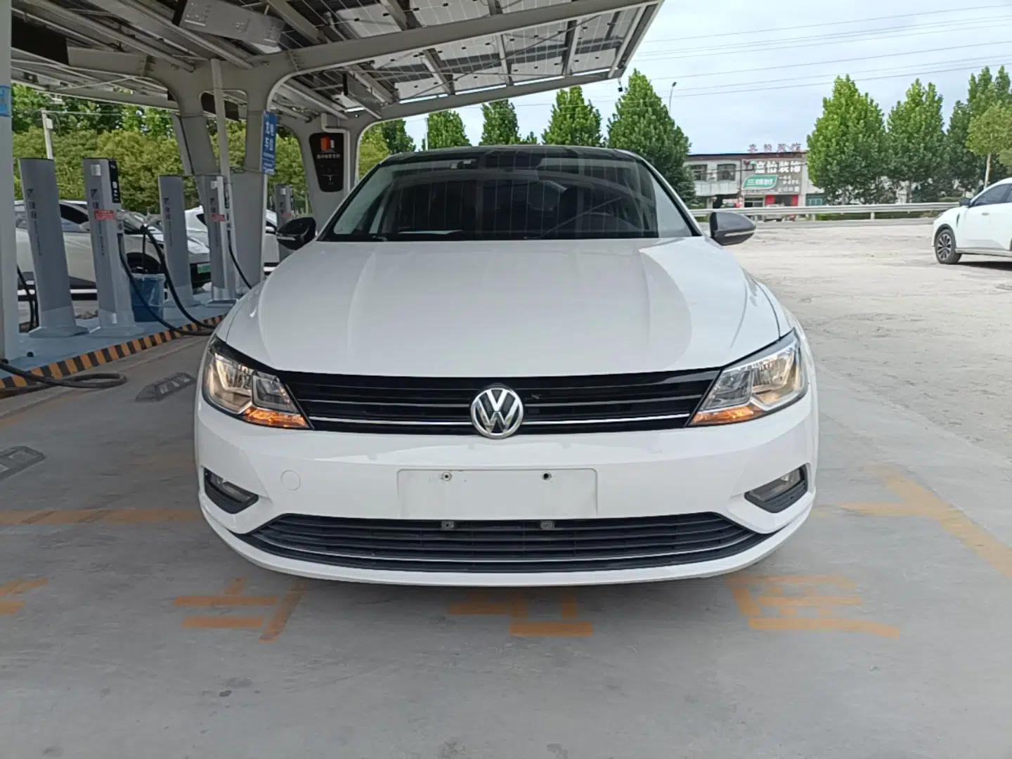 Volkswagen Lamando 2015 280TSI DSG Comfort Edition — миниатюра 2