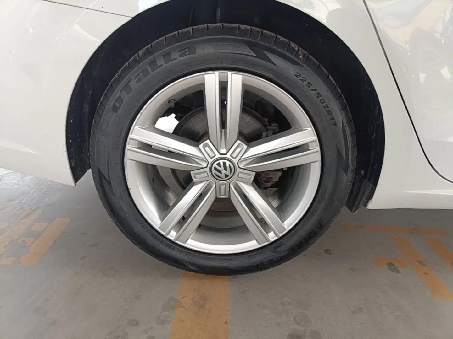 Volkswagen Lamando 2015 280TSI DSG Comfort Edition — миниатюра 11