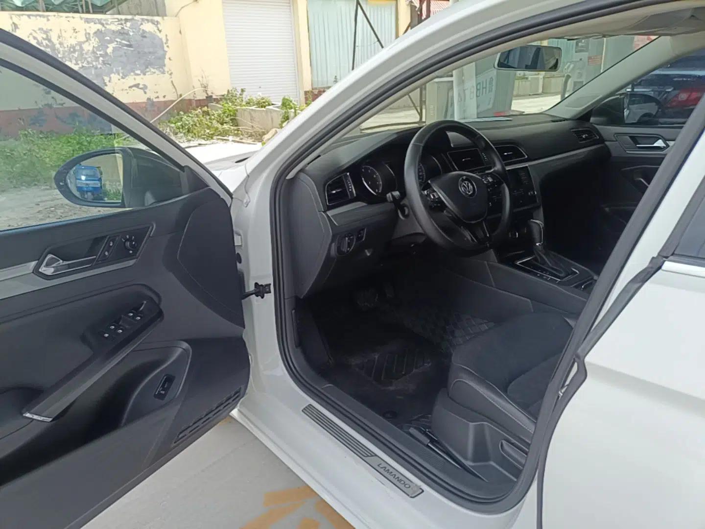 Volkswagen Lamando 2015 280TSI DSG Comfort Edition — миниатюра 23