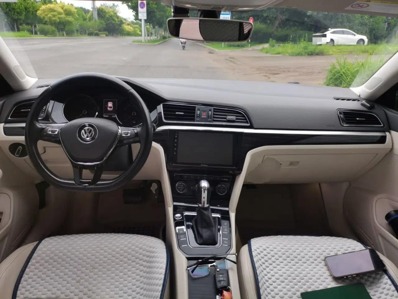 Volkswagen Lamando 2015 330TSI DSG Luxury Edition — миниатюра 9