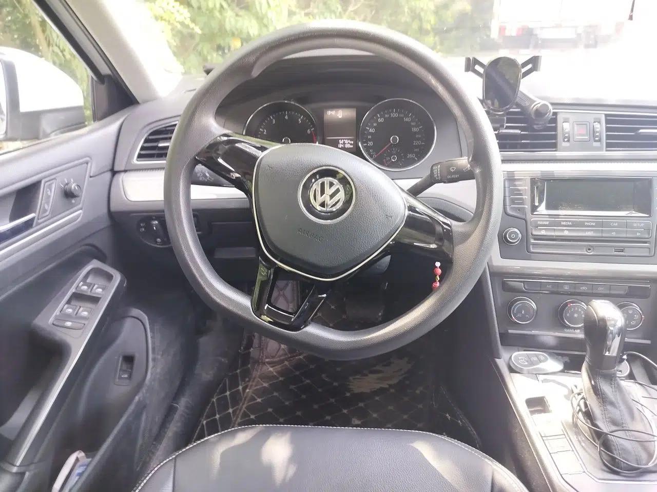 Volkswagen Lamando 2017 230TSI DSG Fashion Edition — миниатюра 10