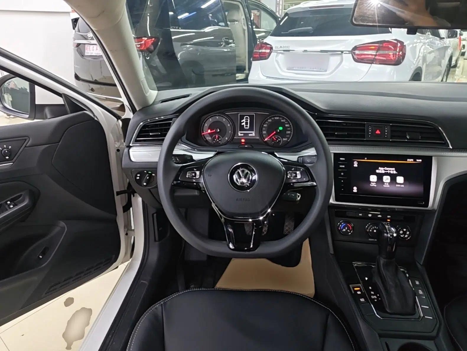 Volkswagen Lamando 2021 230TSI DSG Fashion Edition — миниатюра 13