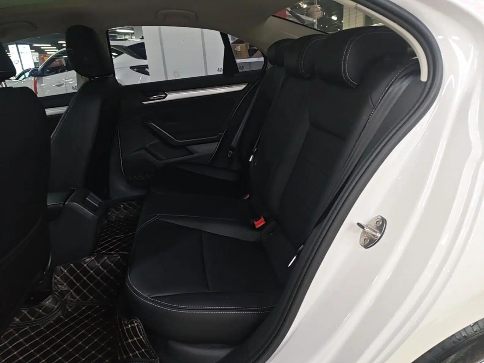 Volkswagen Lamando 2021 230TSI DSG Fashion Edition — миниатюра 20